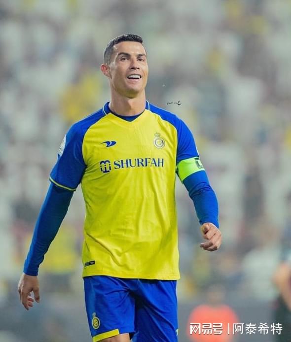 利兹联VS狼队免费在线观看创下近百年最差纪录！近13轮仅拿5分全英超垫底 热刺真的要降级？